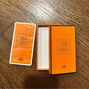Hermes Scarf knotting cards